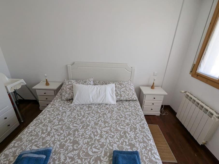 Casa De Claudia Comillas- Jardin Privado - A 10 Metros Del Capricho De Gaudi Kültér fotó
