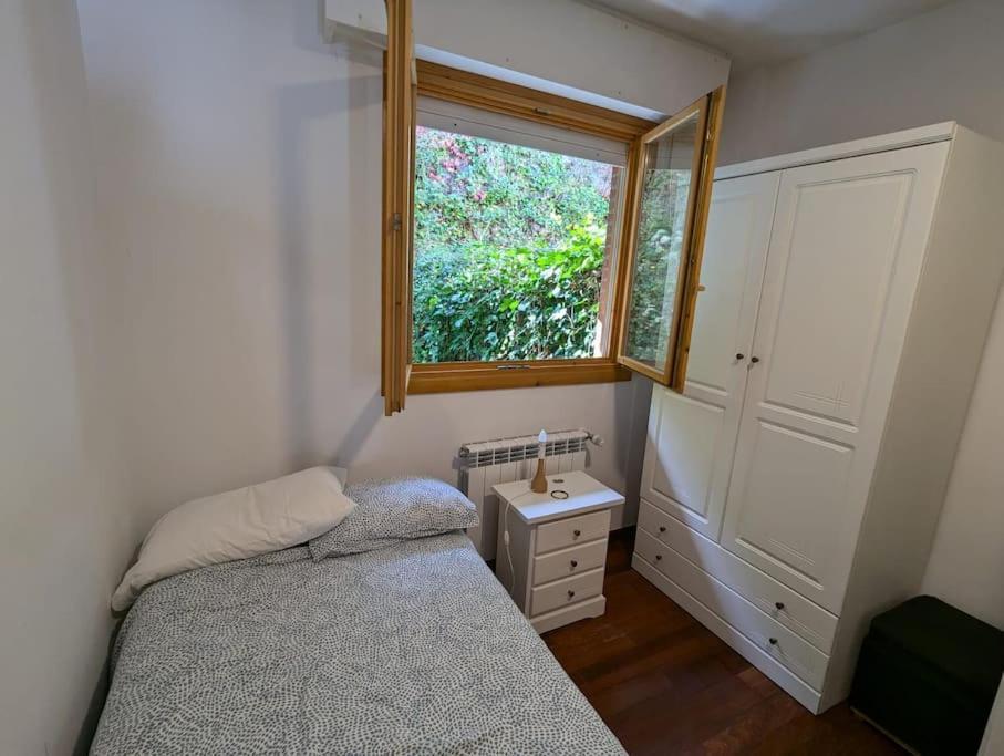 Casa De Claudia Comillas- Jardin Privado - A 10 Metros Del Capricho De Gaudi Kültér fotó