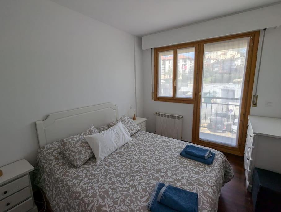 Casa De Claudia Comillas- Jardin Privado - A 10 Metros Del Capricho De Gaudi Kültér fotó
